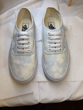 Vans Authentic Bleach Wash Ballad Blue Shoes VN0A348A3XO size W 9. M 7.5